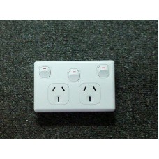 Double Power Point H 10a With Extra Switch NPE